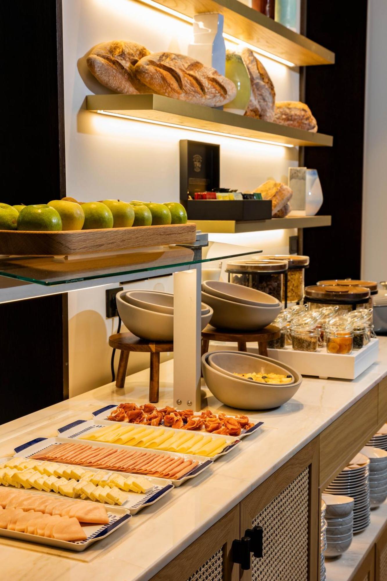 Arts Hotel Porto, Tapestry Collection By Hilton Buitenkant foto