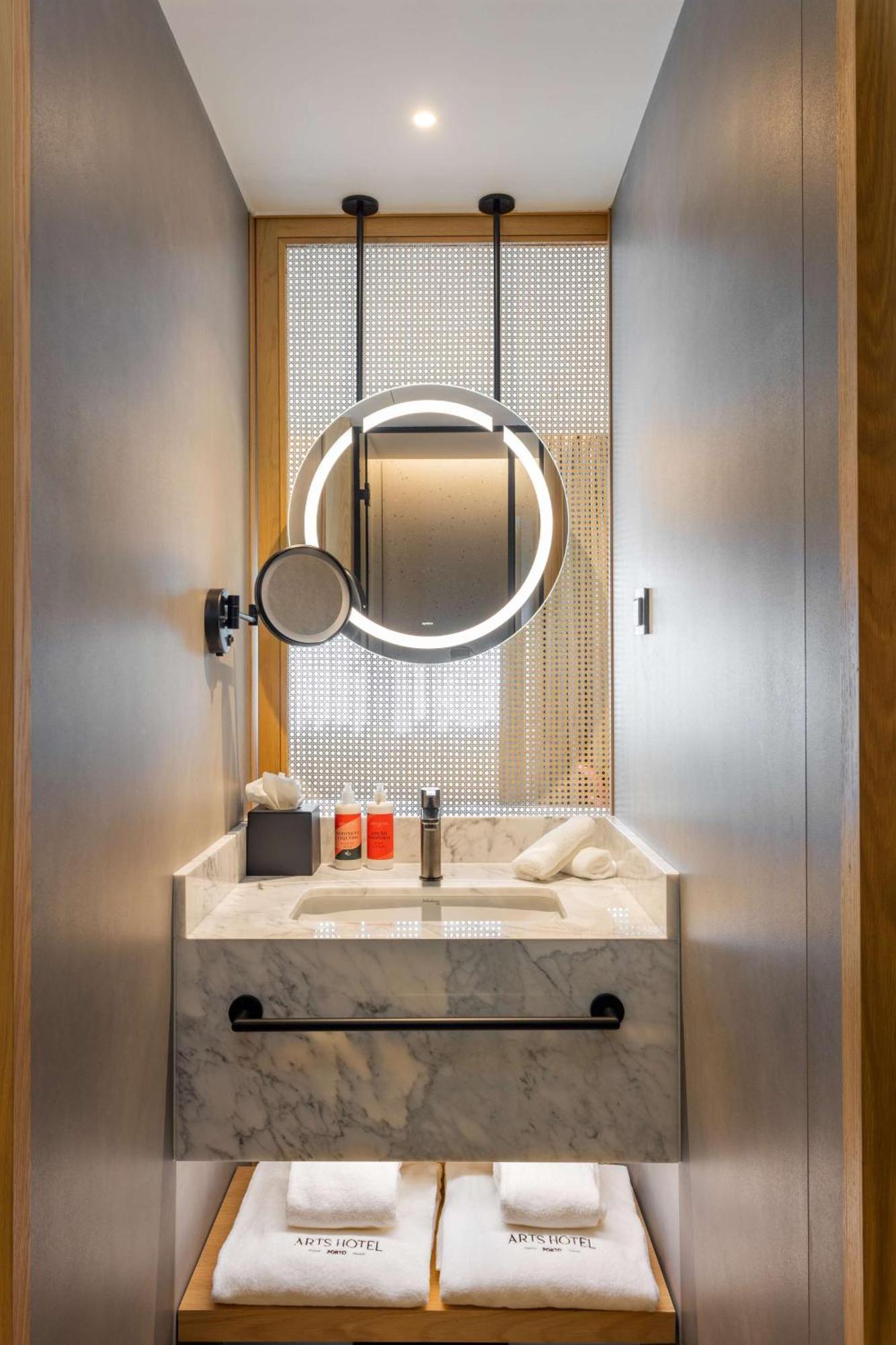 Arts Hotel Porto, Tapestry Collection By Hilton Buitenkant foto